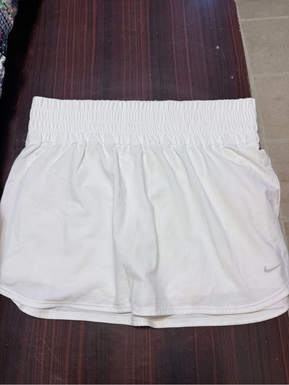 Nike Women’s White Athletic Skort with Elastic Waistband